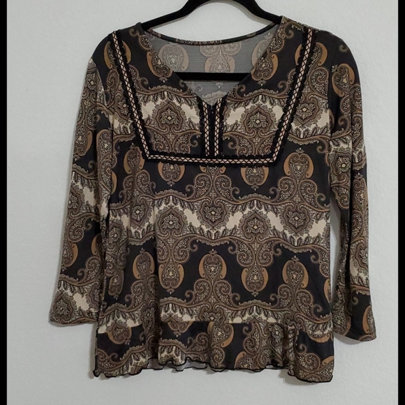 Long sleeve paisley pattern ruffle hem sz.Medium EUC - Picture 3 of 7